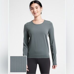 Athleta In Motion Long Sleeve Top Breathable Perforated Sage Green Size Large